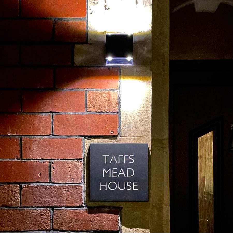 Taffs Mead House Location, Nr Stadium, Family Friendly! Holiday home Cardiff